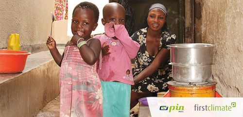 PIN AG Klimaschutz Effiziente Kochöfen in Uganda